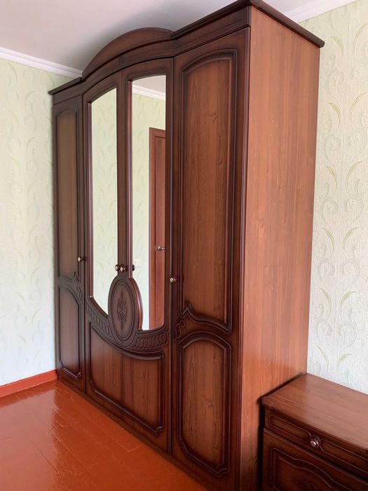 Продается спальный  гарнитур