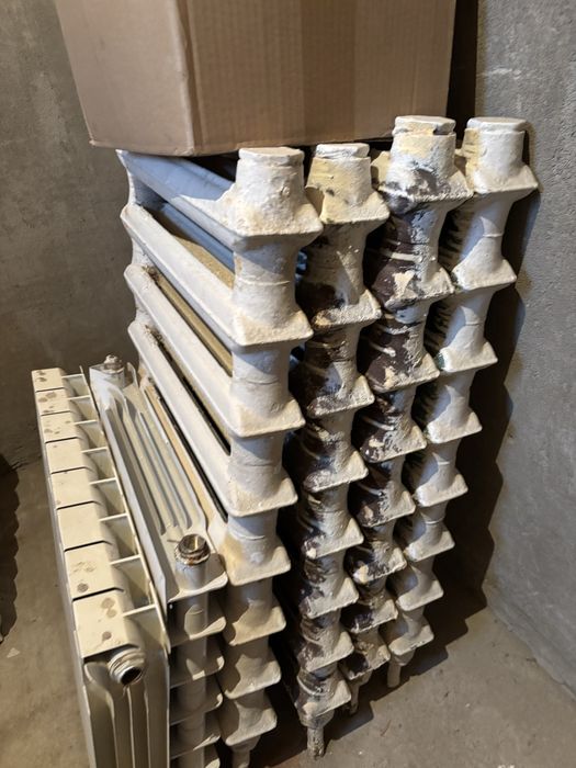 Продам батареи в хорошом состоянии