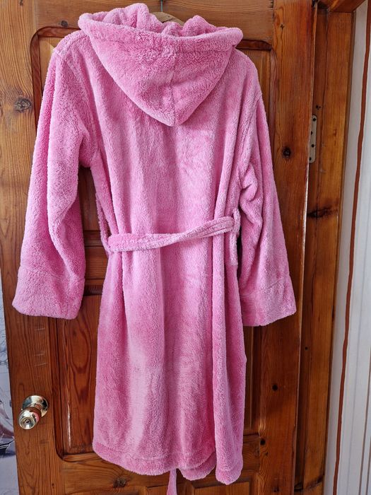 Халаты, Халаты. Халаты.