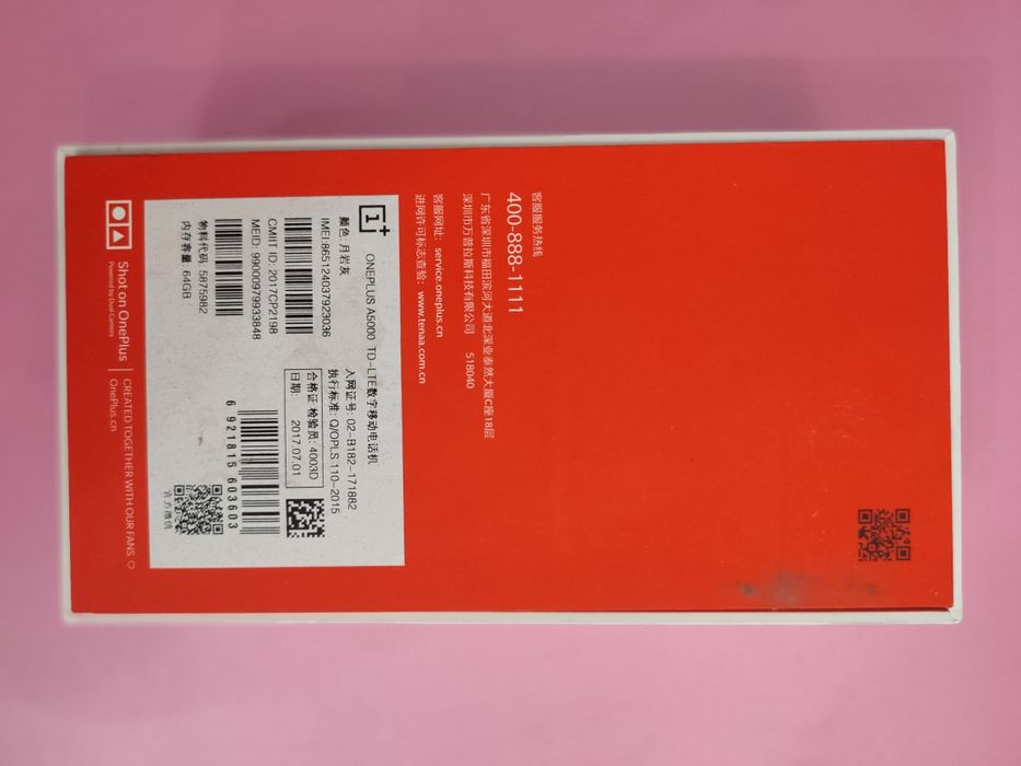 OnePlus 5 смартфон