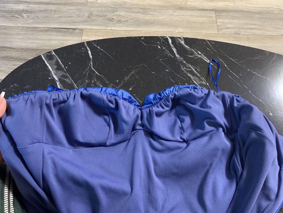 Vând rochie elegantă!!