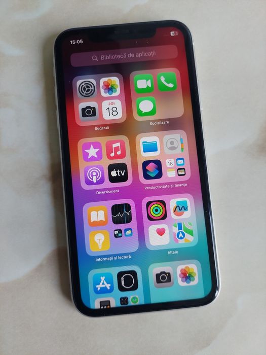 Vând Apple iPhone 11 ALB de 128Gb Neverlocked, fără probleme //poze