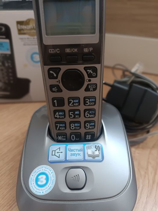 Радиотелефон Panasonic в коробке