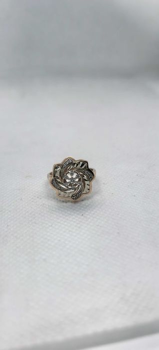 Кольцо красное золото