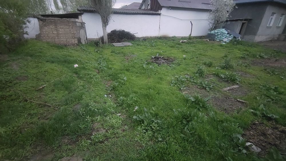 Продается дом  недалеко от Платины