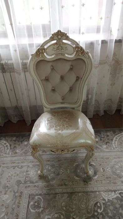 Продам стол со стульями