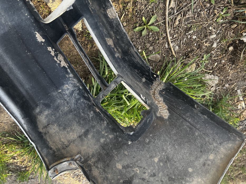 Бампер Nissan Maxima