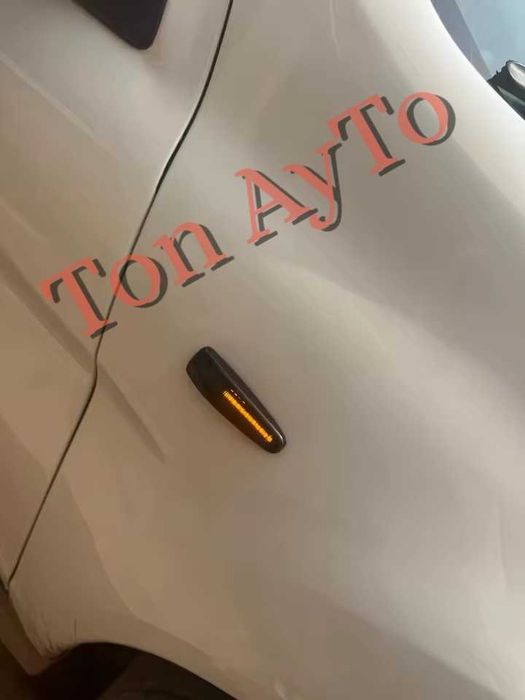 Страничен Опушен Динамичен LED Мигач За Митсубиши Mitsubishi E8 одобрен