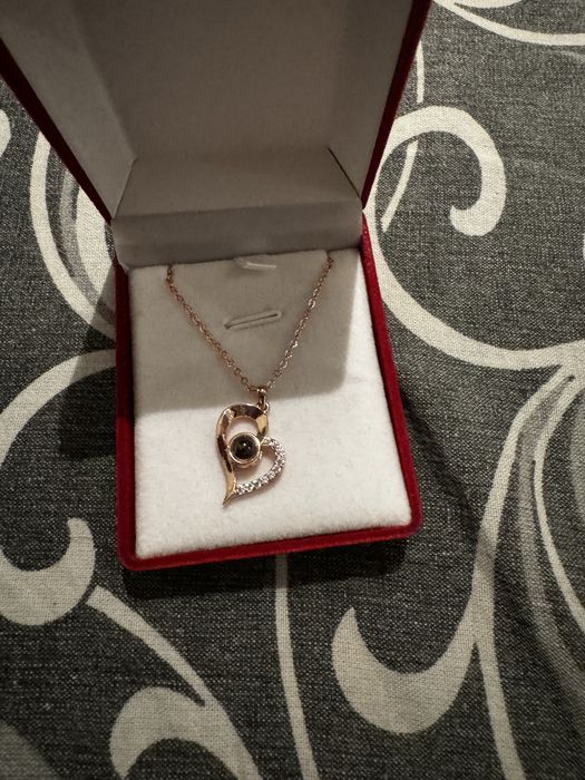 Дамско колие