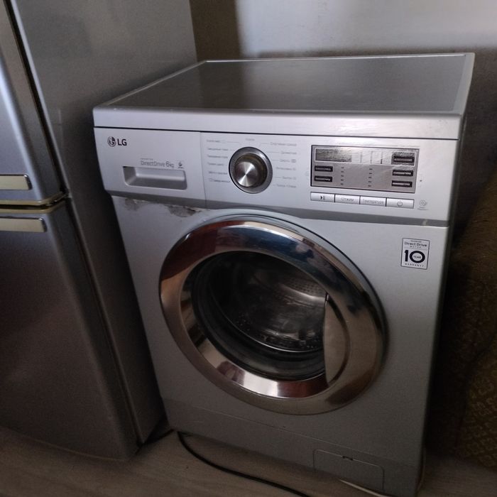 Продам стиральную машину..LG