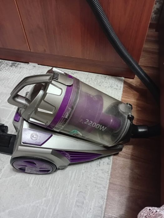 Продам пылесос в