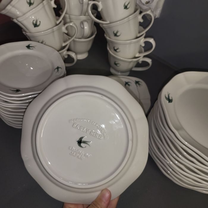 Продам сервиз на 12 персон