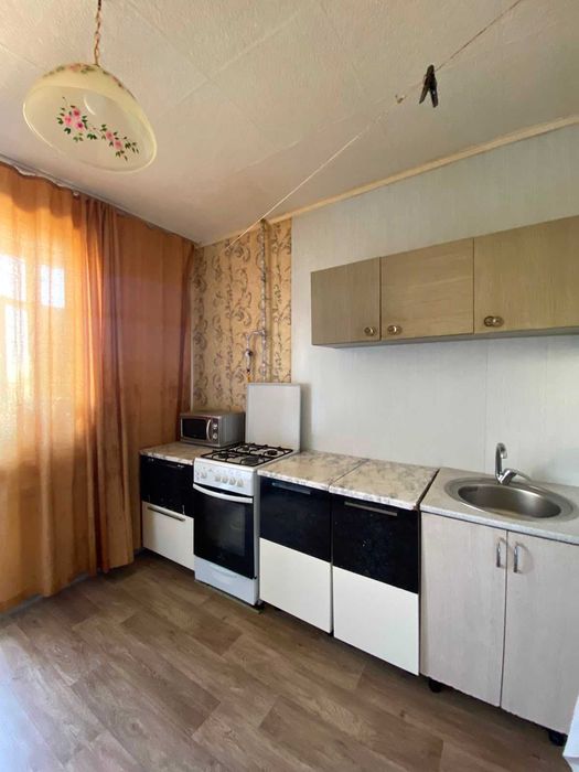 Продам 2 к квартиру в центре без ремонта