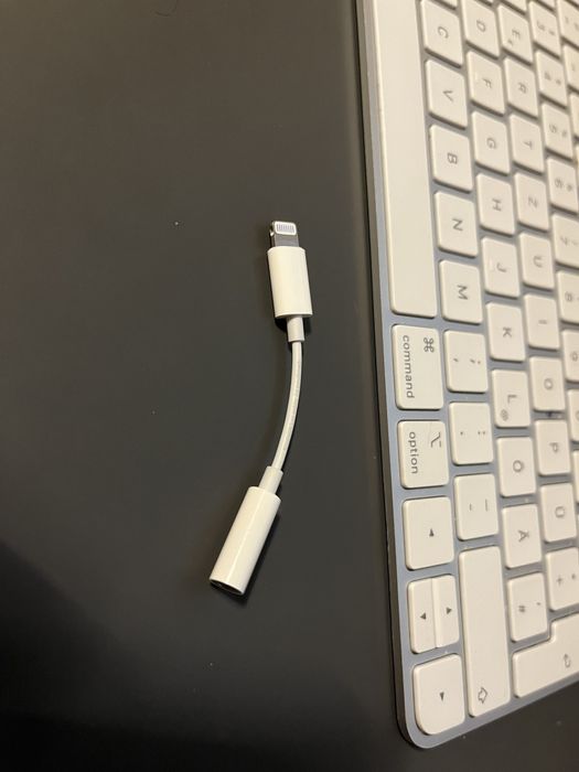 Vand adaptor jack 3.5mm original iphone