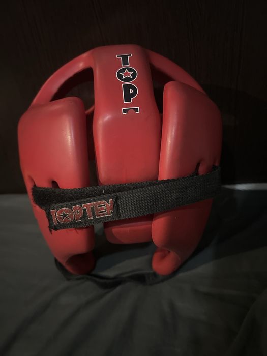 Продаю шлем top ten.