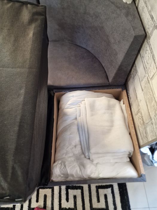 Продавам ъглов диван