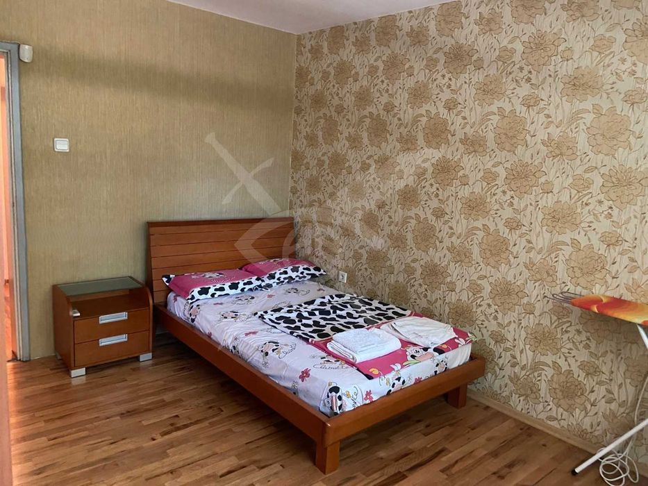 Дава се под наем Тристаен апартамент в Пловдив, Кършияка - 125 кв.м за 847.62 € - Снимка #4