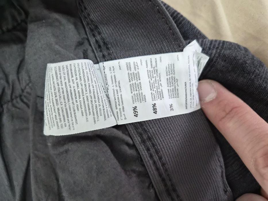 Pantaloni office gri inchis slim fit Reserved