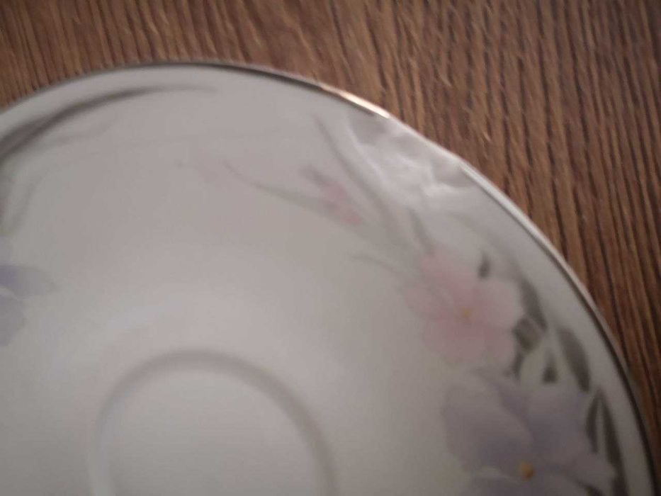 Чайно-кофейный сервиз на 6 персон.