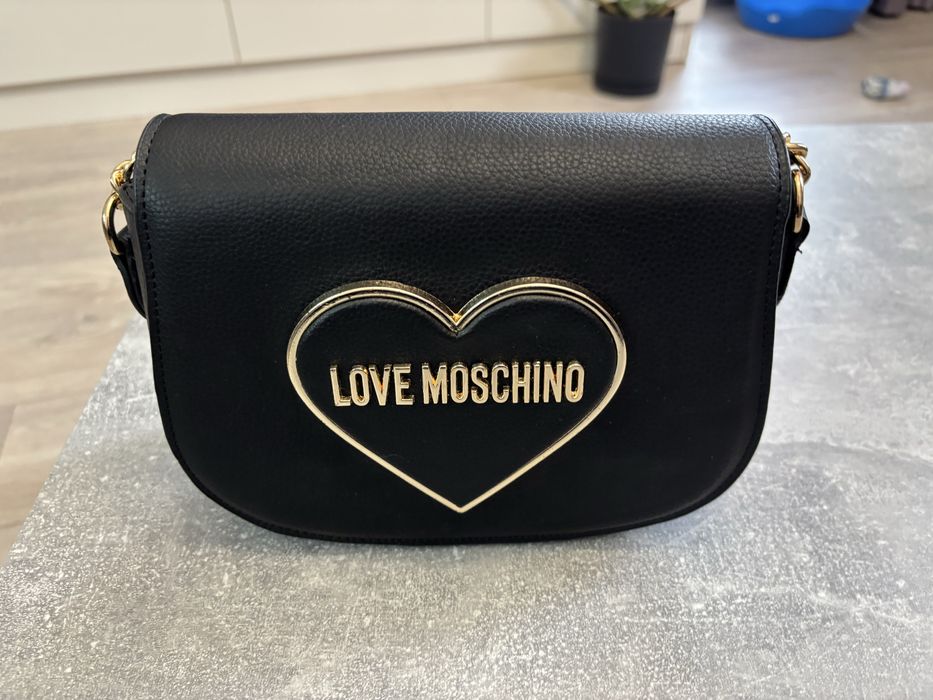 Love moschino дамска чанта
