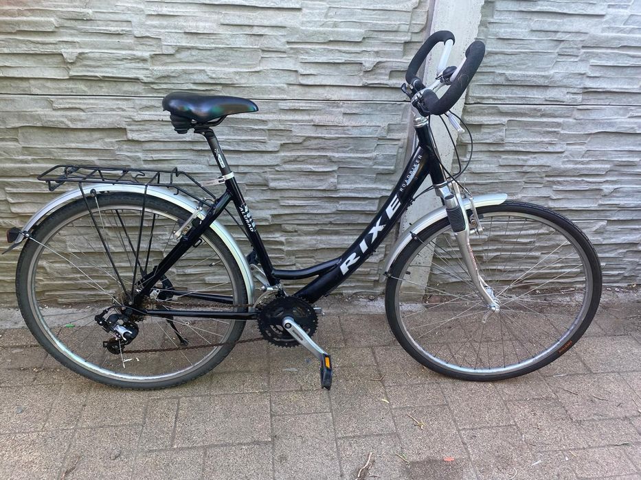 Biciclete și remorca