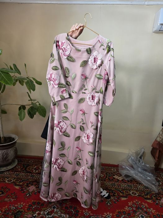 Женская нарядное платье