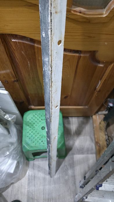 Продам угольник 3 см × 3 см