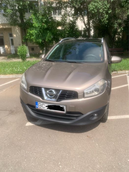 Vand nissan qashqai +2 anul 2011 in stare buna de functionare mai multe detalii si poze la nr 0754843974