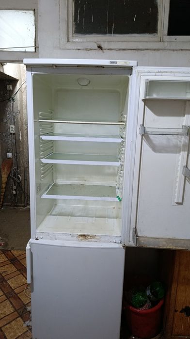 Продаю холодильник Атлант