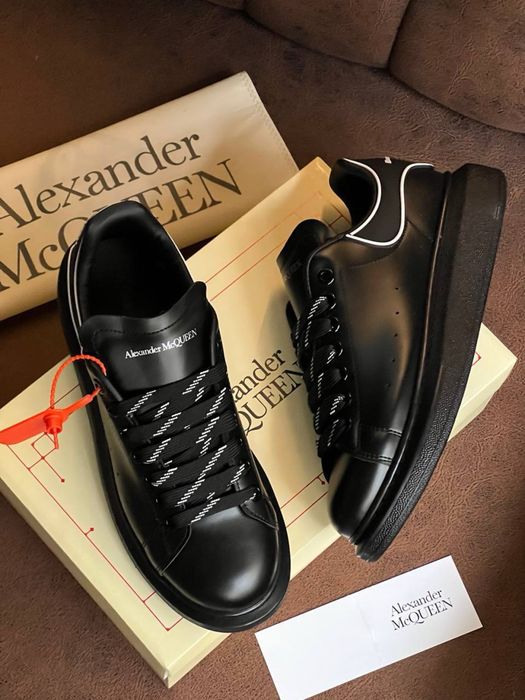 Adidasi Alexander Mcqueen noi !!! Marimi 40/44 !!!