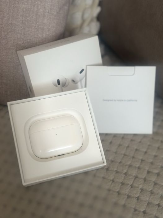 Слушалки AirPods Pro