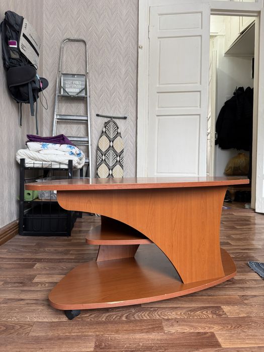 Стол журнальный б/у