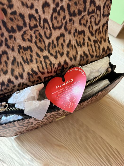 Леопардова чанта Pinko