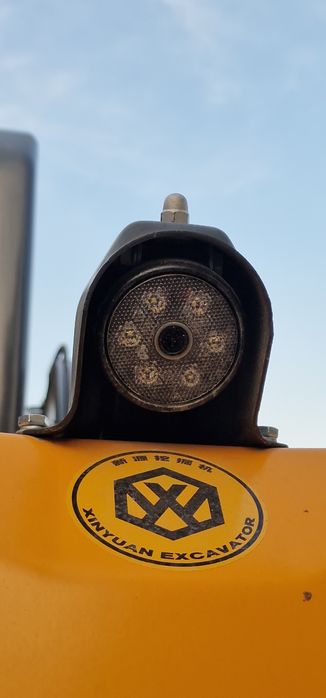 Колёсный экскаватор XINYUAN C85H