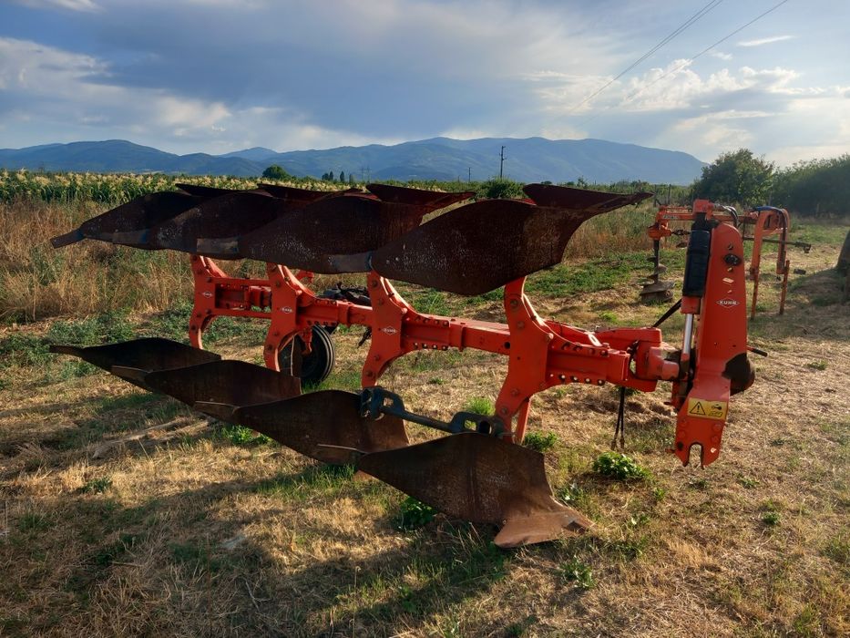 Продавам трактор John Deere 6920S