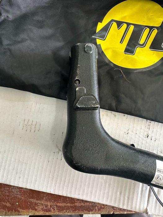 Теглич/Топка за toyota rav4