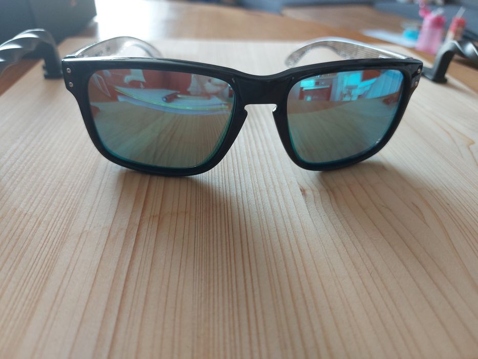 Слънчеви очила OAKLEY