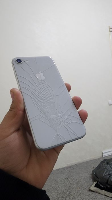 Iphone 8 srochno 64/100