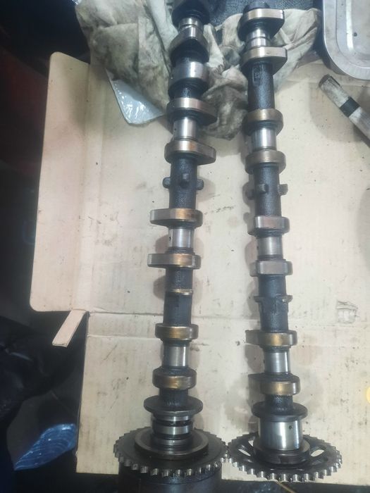 1AZ-FSE распредвала комплект.