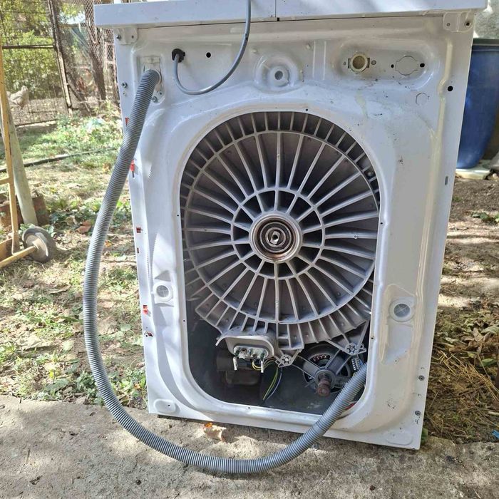 Продавам пералня AEG Protex