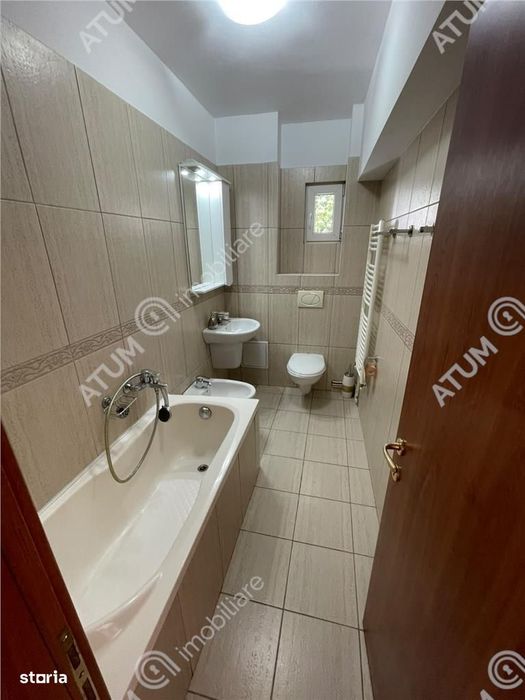 Apartament 3 camere decomandate 2 balcoane in zona centrala Sibiu