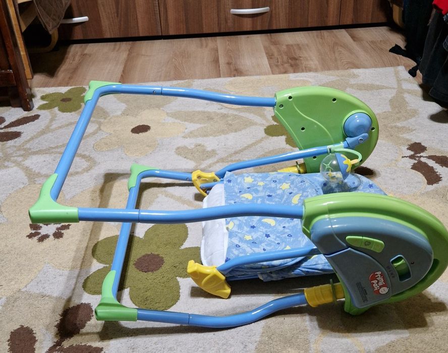 Leagăn electric pentru bebe