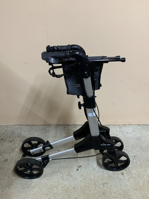 Помощна проходилка