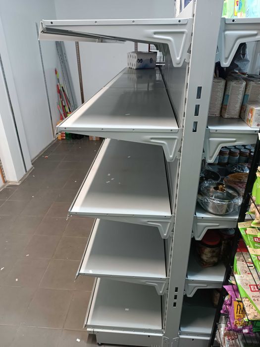 Островен Стелаж за магазин