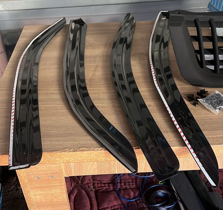 ветровики на кобальт