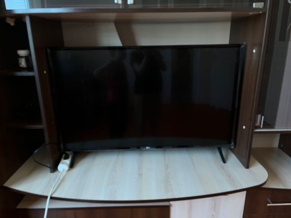 Плазменный телевизор LG.
