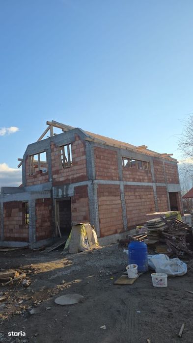 Casa individuala,Salicea,zona centrala,5 camere,teren 1100mp