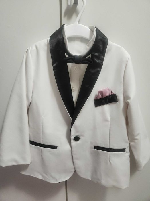 Costum de ocazie