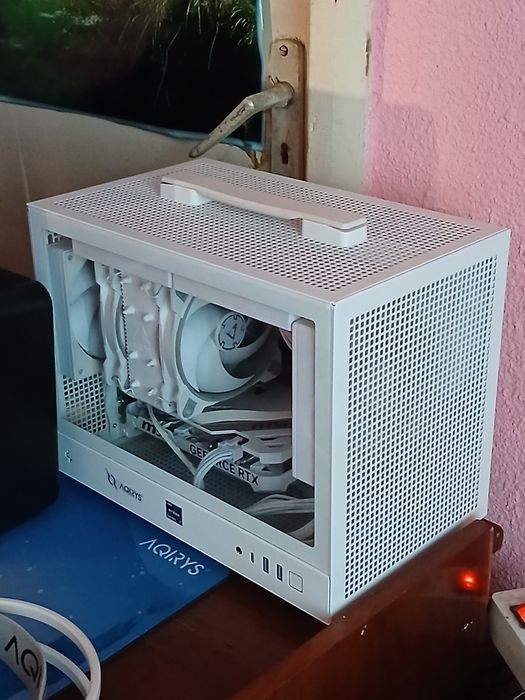 Vând Setup Gaming