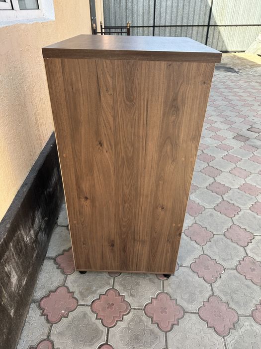 Продам Шкафчик мебельный